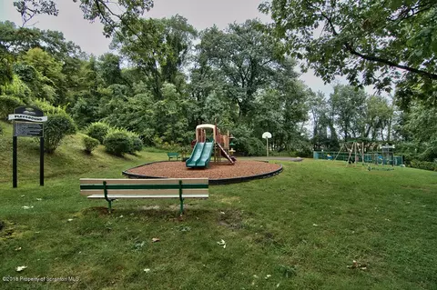 1401 Summit Pointe, Scranton, PA 18508 photo 23