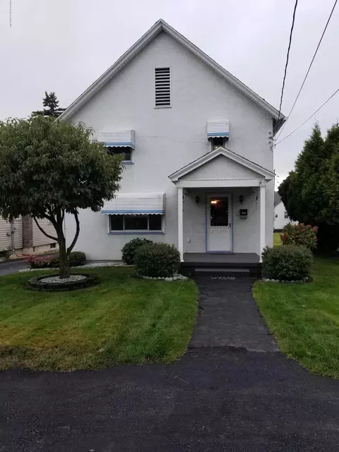 606 Moosic Rd, Old Forge, PA 18518 photo 2