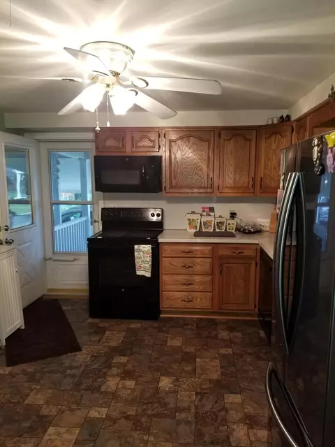 606 Moosic Rd, Old Forge, PA 18518 photo 7