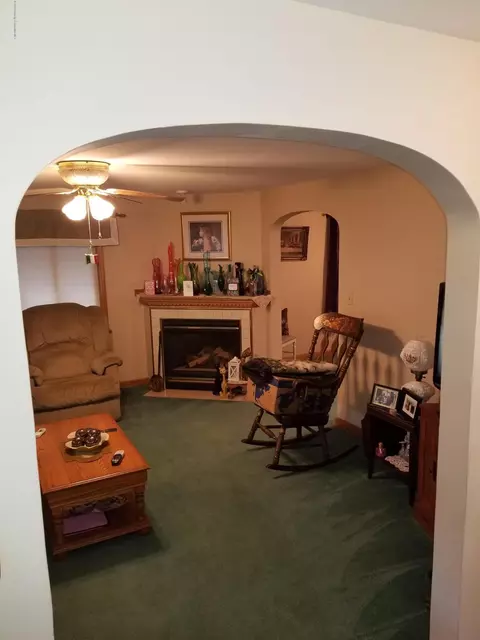 606 Moosic Rd, Old Forge, PA 18518 photo 11