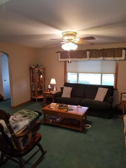 606 Moosic Rd, Old Forge, PA 18518 photo 10