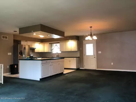 601 Loop Ave, Scranton, PA 18508 photo 14