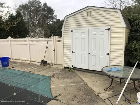 601 Loop Ave, Scranton, PA 18508 photo 6