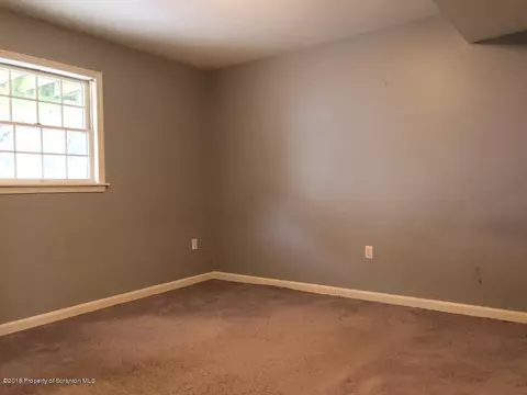 601 Loop Ave, Scranton, PA 18508 photo 27