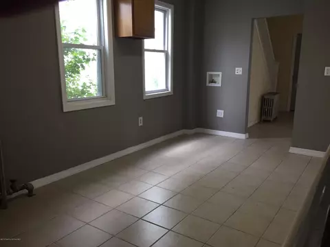 113 Marcus St, Dunmore, PA 18512 photo 5
