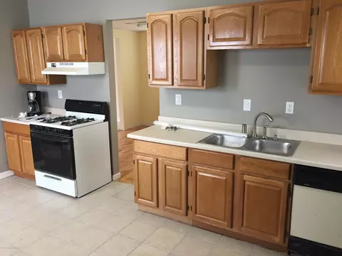113 Marcus St, Dunmore, PA 18512 photo 4