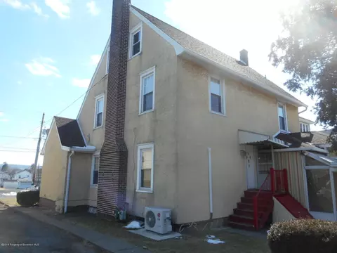 151 Third St, Old Forge, PA 18518 photo 4