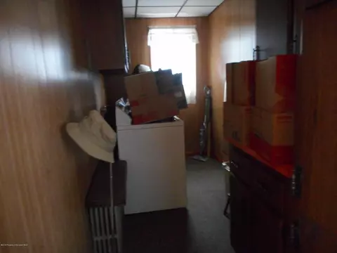 850 E Lacka Ave, Olyphant, PA 18447 photo 8