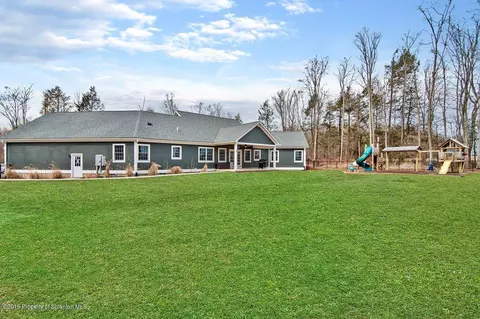 245 Wright Way, Nicholson, PA 18446 photo 2