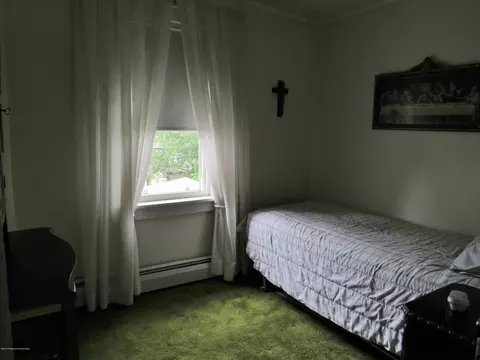 178 E Pine St, Dunmore, PA 18512 photo 22
