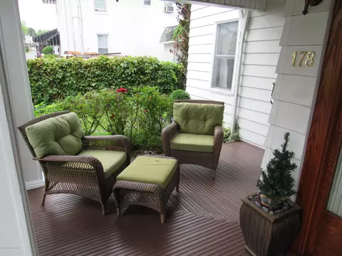 178 E Pine St, Dunmore, PA 18512 photo 5
