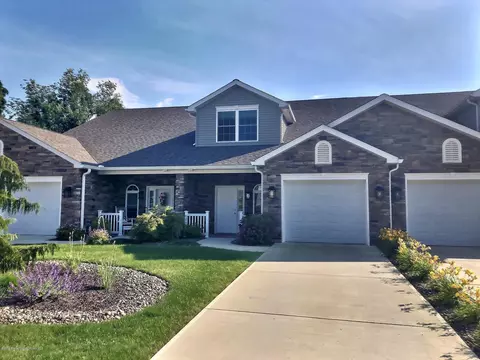 103 Forest Dr, Eynon, PA 18403 photo 1