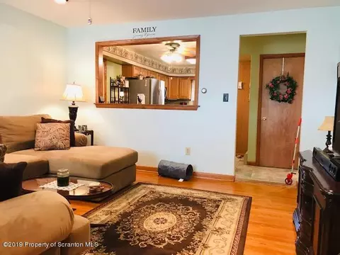 44 Elm St, Old Forge, PA 18518 photo 10