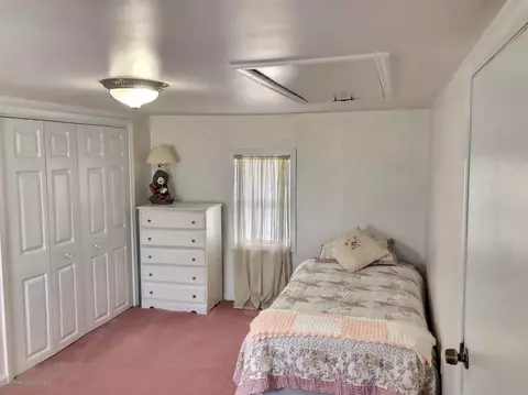 603 E Pine St, Olyphant, PA 18447 photo 17