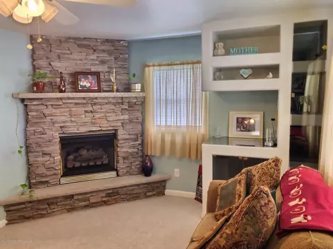 603 E Pine St, Olyphant, PA 18447 photo 5