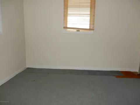 698 E Lackawanna Ave, Olyphant, PA 18447 photo 15