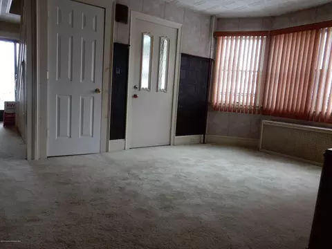 698 E Lackawanna Ave, Olyphant, PA 18447 photo 7