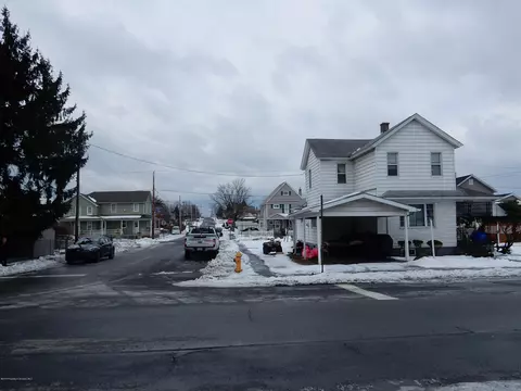 698 E Lackawanna Ave, Olyphant, PA 18447 photo 30