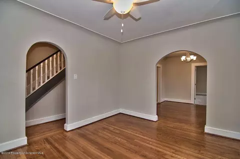 152 E Pine St, Dunmore, PA 18512 photo 14