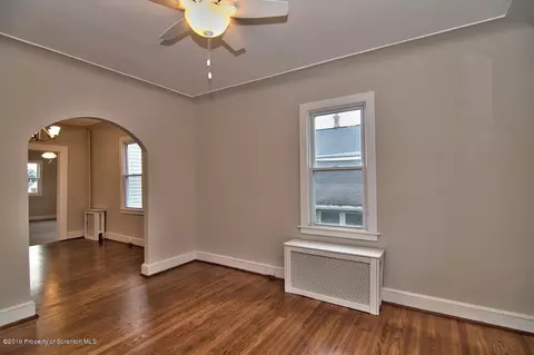152 E Pine St, Dunmore, PA 18512 photo 15
