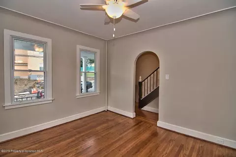 152 E Pine St, Dunmore, PA 18512 photo 13