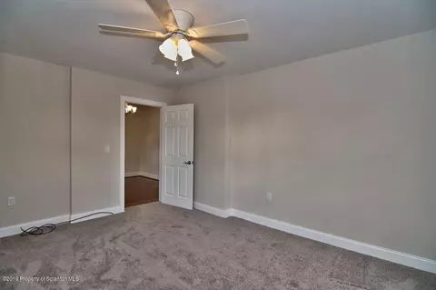 152 E Pine St, Dunmore, PA 18512 photo 22