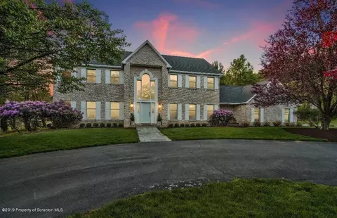 125 Oldfield Rd, Shavertown, PA 18708 photo 8