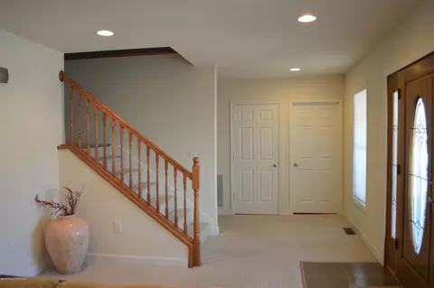 446 Main St, Eynon, PA 18403 photo 17