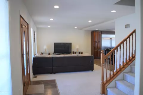 446 Main St, Eynon, PA 18403 photo 16