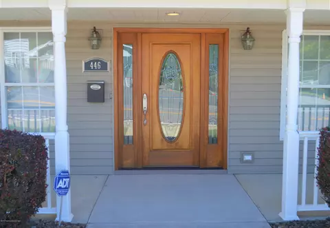 446 Main St, Eynon, PA 18403 photo 10