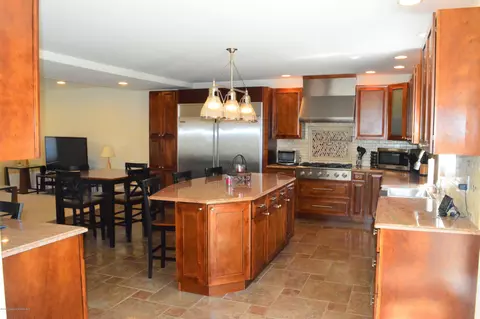 446 Main St, Eynon, PA 18403 photo 20