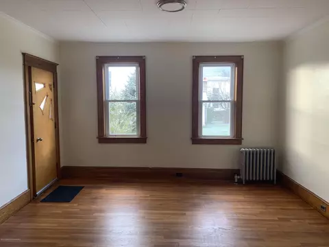 416 Delaware Ave, Olyphant, PA 18447 photo 3