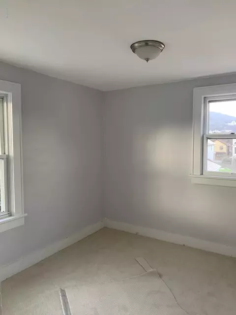 416 Delaware Ave, Olyphant, PA 18447 photo 12