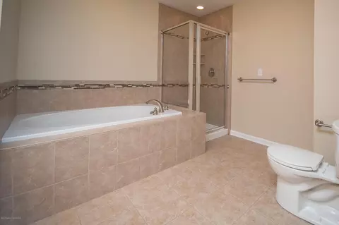 2003 Robinson Close, Moosic, PA 18507 photo 22