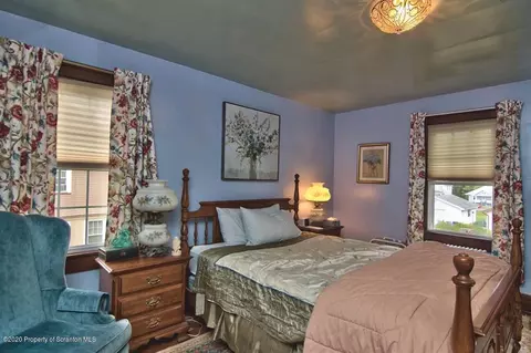 1133 Springbrook Ave, Moosic, PA 18507 photo 23