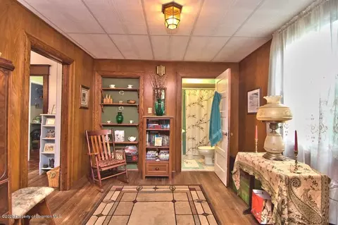 1133 Springbrook Ave, Moosic, PA 18507 photo 9