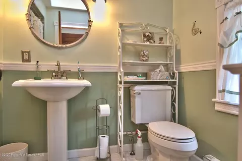 1133 Springbrook Ave, Moosic, PA 18507 photo 33