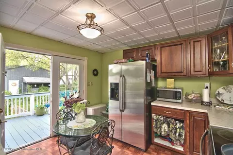 1133 Springbrook Ave, Moosic, PA 18507 photo 10