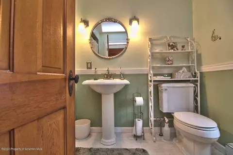 1133 Springbrook Ave, Moosic, PA 18507 photo 29