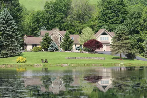 2440 Milwaukee Rd, Clarks Summit, PA 18411 photo 1