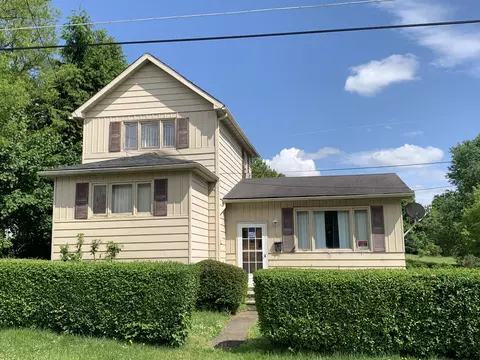 430 First St, Eynon, PA 18403 photo 1
