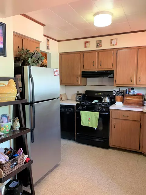 430 First St, Eynon, PA 18403 photo 16