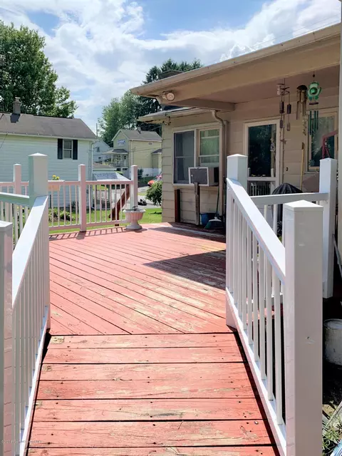 430 First St, Eynon, PA 18403 photo 10