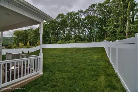 100 Forest Dr, Eynon, PA 18403 photo 46