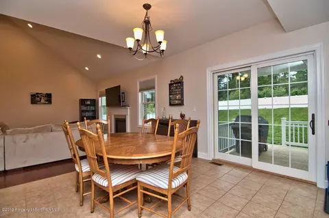 100 Forest Dr, Eynon, PA 18403 photo 13