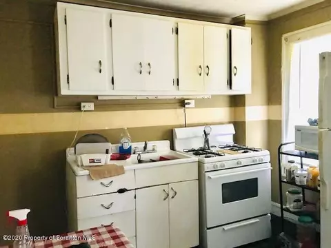 705 Cedar Ave, Scranton, PA 18505 photo 5