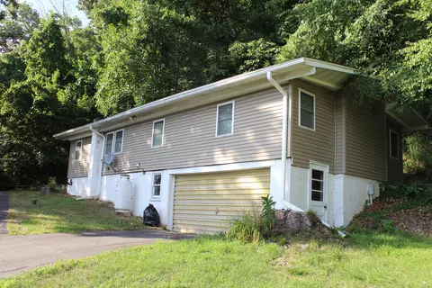 3082 Falls Rd, Falls, PA 18615 photo 16