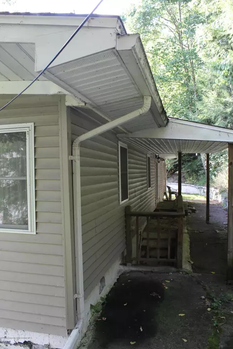 3082 Falls Rd, Falls, PA 18615 photo 19
