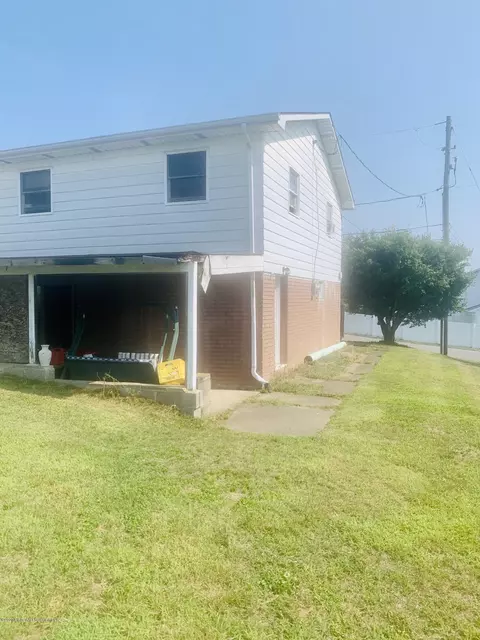 1226 Mowery St, Old Forge, PA 18518 photo 3