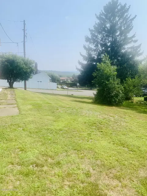 1226 Mowery St, Old Forge, PA 18518 photo 7